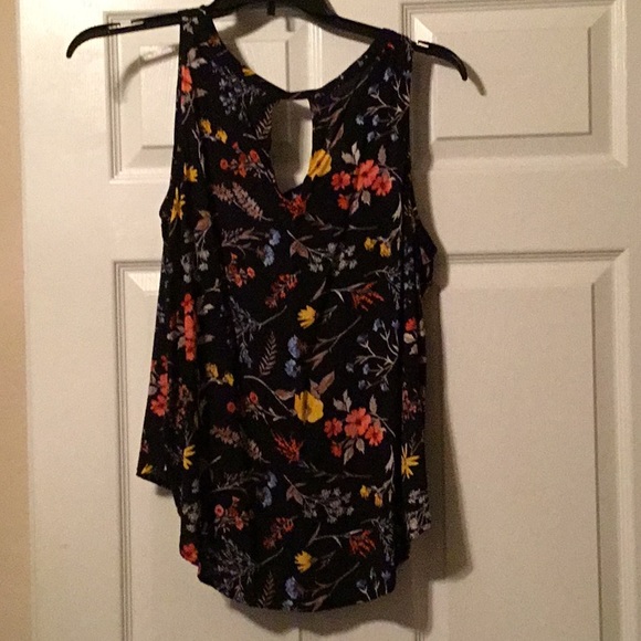 Flower top - Picture 2 of 3